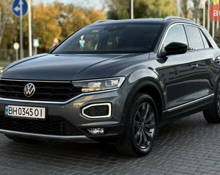 Серый Фольксваген Ти-Рок, объемом двигателя 1.5 л и пробегом 60 тыс. км за 25900 $, фото 5 на Automoto.ua