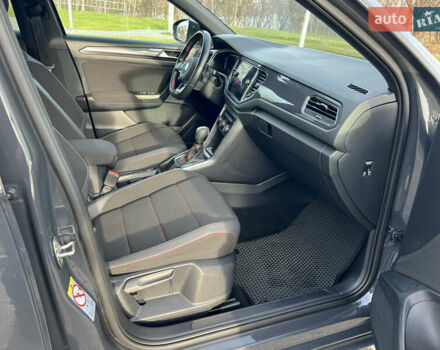 Серый Фольксваген Ти-Рок, объемом двигателя 1.5 л и пробегом 49 тыс. км за 23700 $, фото 8 на Automoto.ua