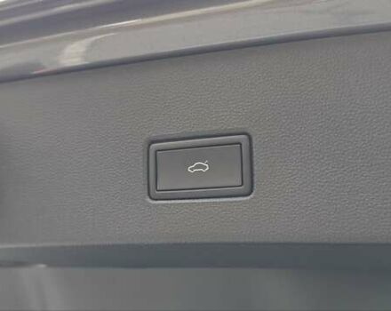 Серый Фольксваген Ти-Рок, объемом двигателя 1.5 л и пробегом 49 тыс. км за 22400 $, фото 37 на Automoto.ua