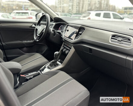 Сірий Фольксваген Ті-Рок, об'ємом двигуна 1.5 л та пробігом 89 тис. км за 23200 $, фото 10 на Automoto.ua