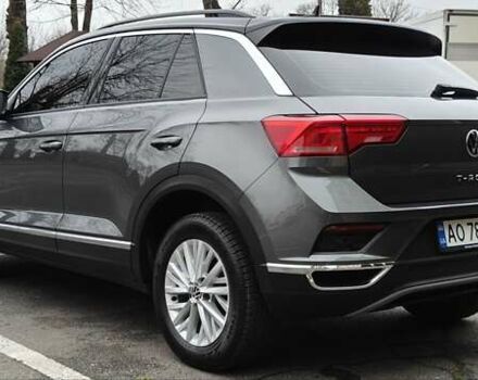 Серый Фольксваген Ти-Рок, объемом двигателя 1.5 л и пробегом 49 тыс. км за 22400 $, фото 9 на Automoto.ua