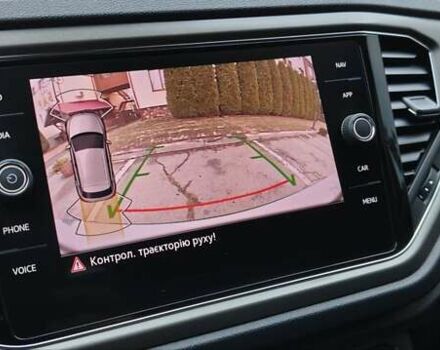 Серый Фольксваген Ти-Рок, объемом двигателя 1.5 л и пробегом 49 тыс. км за 22400 $, фото 41 на Automoto.ua