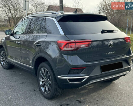 Серый Фольксваген Ти-Рок, объемом двигателя 1.5 л и пробегом 49 тыс. км за 23700 $, фото 1 на Automoto.ua