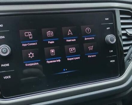 Серый Фольксваген Ти-Рок, объемом двигателя 1.5 л и пробегом 49 тыс. км за 22400 $, фото 42 на Automoto.ua