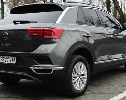 Серый Фольксваген Ти-Рок, объемом двигателя 1.5 л и пробегом 49 тыс. км за 22400 $, фото 7 на Automoto.ua