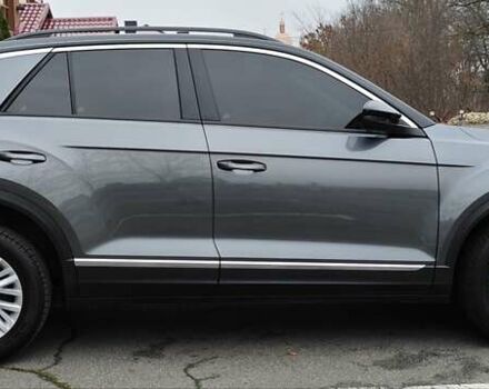 Серый Фольксваген Ти-Рок, объемом двигателя 1.5 л и пробегом 49 тыс. км за 22400 $, фото 6 на Automoto.ua