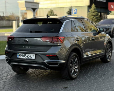 Серый Фольксваген Ти-Рок, объемом двигателя 1.5 л и пробегом 60 тыс. км за 25900 $, фото 8 на Automoto.ua