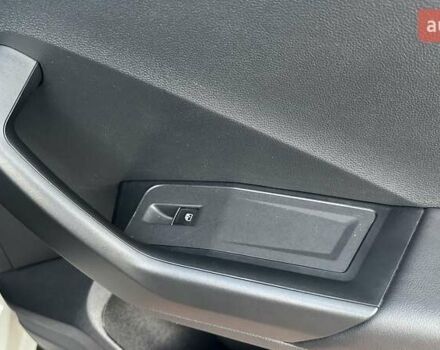 Серый Фольксваген Ти-Рок, объемом двигателя 1.5 л и пробегом 36 тыс. км за 26700 $, фото 38 на Automoto.ua