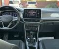 Серый Фольксваген Ти-Рок, объемом двигателя 1.5 л и пробегом 36 тыс. км за 26700 $, фото 13 на Automoto.ua