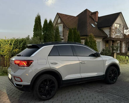 Сірий Фольксваген Ті-Рок, об'ємом двигуна 1.5 л та пробігом 31 тис. км за 29000 $, фото 5 на Automoto.ua