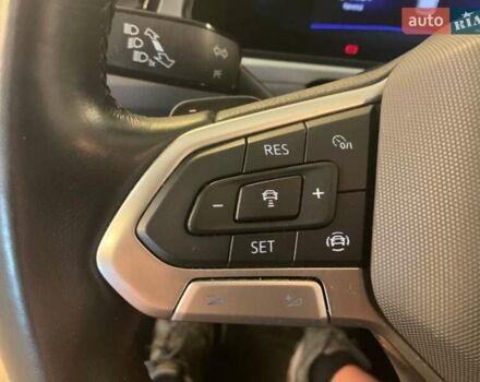 Серый Фольксваген Ти-Рок, объемом двигателя 2 л и пробегом 170 тыс. км за 21999 $, фото 6 на Automoto.ua