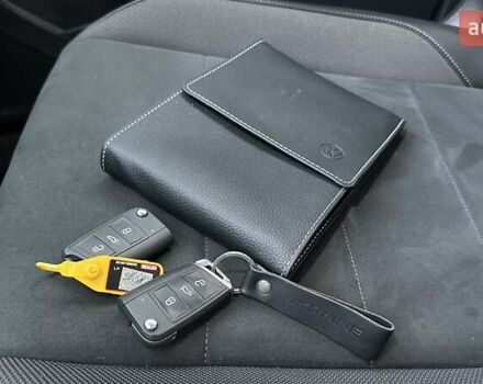 Серый Фольксваген Ти-Рок, объемом двигателя 1.5 л и пробегом 36 тыс. км за 26700 $, фото 20 на Automoto.ua