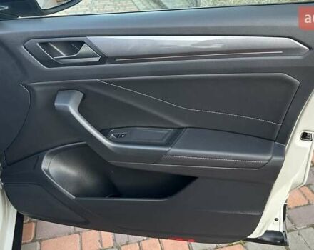 Серый Фольксваген Ти-Рок, объемом двигателя 1.5 л и пробегом 36 тыс. км за 26700 $, фото 37 на Automoto.ua