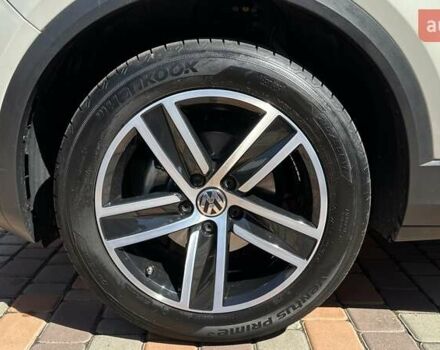 Серый Фольксваген Ти-Рок, объемом двигателя 1.5 л и пробегом 36 тыс. км за 26700 $, фото 54 на Automoto.ua