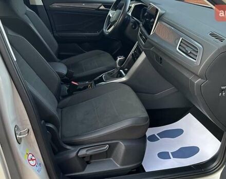 Серый Фольксваген Ти-Рок, объемом двигателя 1.5 л и пробегом 36 тыс. км за 26700 $, фото 40 на Automoto.ua