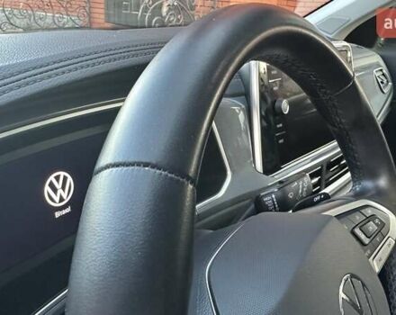 Серый Фольксваген Ти-Рок, объемом двигателя 1.5 л и пробегом 36 тыс. км за 26700 $, фото 10 на Automoto.ua