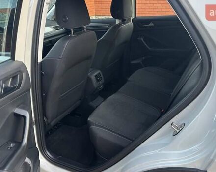 Серый Фольксваген Ти-Рок, объемом двигателя 1.5 л и пробегом 36 тыс. км за 26700 $, фото 25 на Automoto.ua