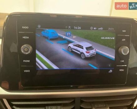 Серый Фольксваген Ти-Рок, объемом двигателя 2 л и пробегом 170 тыс. км за 21999 $, фото 8 на Automoto.ua