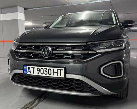 Серый Фольксваген Ти-Рок, объемом двигателя 1.5 л и пробегом 24 тыс. км за 29500 $, фото 5 на Automoto.ua