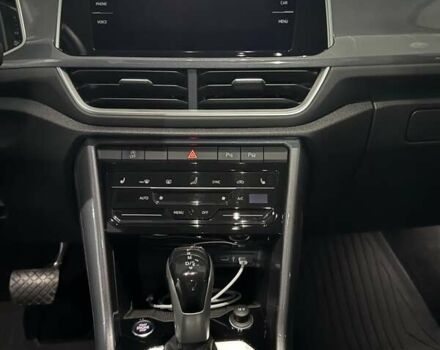 Серый Фольксваген Ти-Рок, объемом двигателя 1.5 л и пробегом 24 тыс. км за 29500 $, фото 14 на Automoto.ua