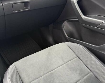 Серый Фольксваген Ти-Рок, объемом двигателя 1.5 л и пробегом 24 тыс. км за 29500 $, фото 31 на Automoto.ua