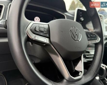 Серый Фольксваген Ти-Рок, объемом двигателя 1.5 л и пробегом 24 тыс. км за 29500 $, фото 25 на Automoto.ua