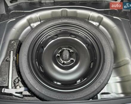 Серый Фольксваген Ти-Рок, объемом двигателя 1.5 л и пробегом 24 тыс. км за 29500 $, фото 33 на Automoto.ua