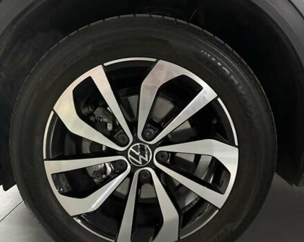 Серый Фольксваген Ти-Рок, объемом двигателя 1.5 л и пробегом 24 тыс. км за 29500 $, фото 13 на Automoto.ua