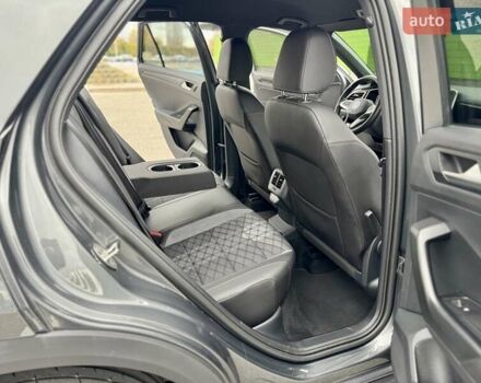 Серый Фольксваген Ти-Рок, объемом двигателя 1.4 л и пробегом 7 тыс. км за 33900 $, фото 41 на Automoto.ua