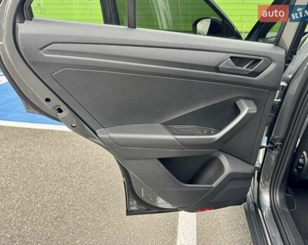 Серый Фольксваген Ти-Рок, объемом двигателя 1.4 л и пробегом 7 тыс. км за 33900 $, фото 37 на Automoto.ua