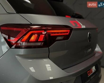 Серый Фольксваген Ти-Рок, объемом двигателя 1.4 л и пробегом 11 тыс. км за 32500 $, фото 28 на Automoto.ua