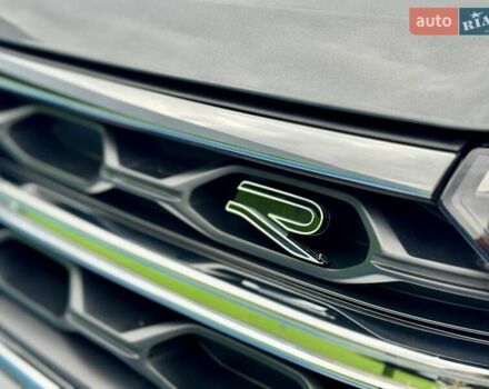 Серый Фольксваген Ти-Рок, объемом двигателя 1.4 л и пробегом 7 тыс. км за 33900 $, фото 28 на Automoto.ua