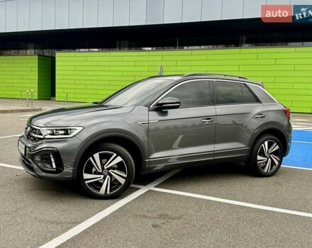 Серый Фольксваген Ти-Рок, объемом двигателя 1.4 л и пробегом 7 тыс. км за 33900 $, фото 2 на Automoto.ua