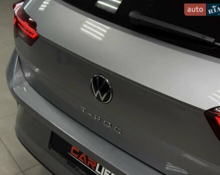 Серый Фольксваген Ти-Рок, объемом двигателя 1.4 л и пробегом 11 тыс. км за 32500 $, фото 21 на Automoto.ua