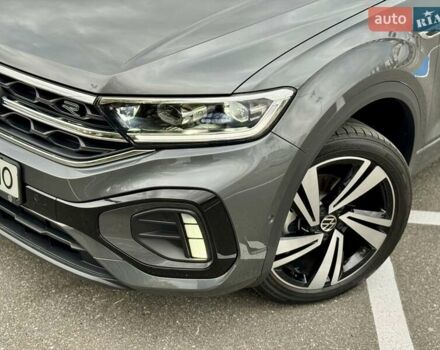 Серый Фольксваген Ти-Рок, объемом двигателя 1.4 л и пробегом 7 тыс. км за 33900 $, фото 4 на Automoto.ua