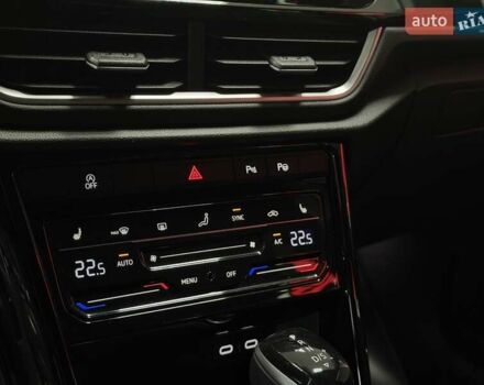 Серый Фольксваген Ти-Рок, объемом двигателя 1.4 л и пробегом 11 тыс. км за 32500 $, фото 39 на Automoto.ua