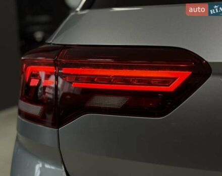 Серый Фольксваген Ти-Рок, объемом двигателя 1.4 л и пробегом 11 тыс. км за 32500 $, фото 25 на Automoto.ua