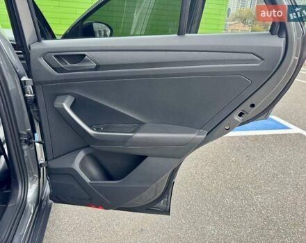 Серый Фольксваген Ти-Рок, объемом двигателя 1.4 л и пробегом 7 тыс. км за 33900 $, фото 40 на Automoto.ua