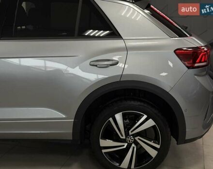 Серый Фольксваген Ти-Рок, объемом двигателя 1.4 л и пробегом 11 тыс. км за 32500 $, фото 24 на Automoto.ua