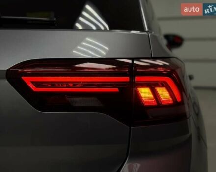 Серый Фольксваген Ти-Рок, объемом двигателя 1.4 л и пробегом 11 тыс. км за 32500 $, фото 23 на Automoto.ua