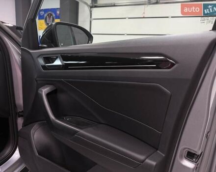 Серый Фольксваген Ти-Рок, объемом двигателя 1.4 л и пробегом 11 тыс. км за 32500 $, фото 50 на Automoto.ua