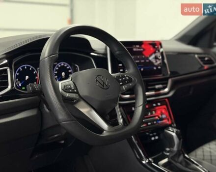 Серый Фольксваген Ти-Рок, объемом двигателя 1.4 л и пробегом 11 тыс. км за 32500 $, фото 32 на Automoto.ua