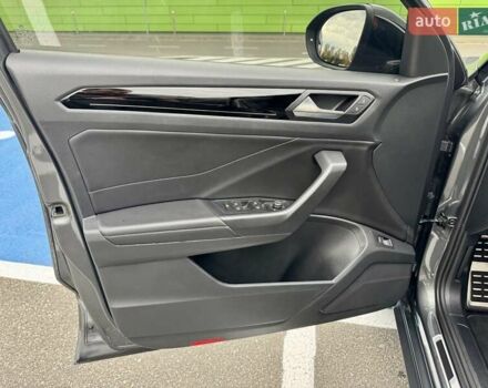 Серый Фольксваген Ти-Рок, объемом двигателя 1.4 л и пробегом 7 тыс. км за 33900 $, фото 34 на Automoto.ua