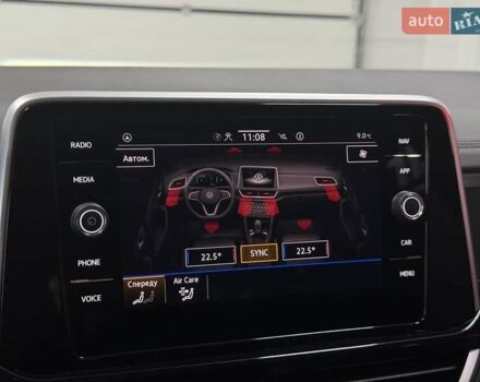 Серый Фольксваген Ти-Рок, объемом двигателя 1.4 л и пробегом 11 тыс. км за 32500 $, фото 37 на Automoto.ua