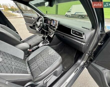 Серый Фольксваген Ти-Рок, объемом двигателя 1.4 л и пробегом 7 тыс. км за 33900 $, фото 43 на Automoto.ua