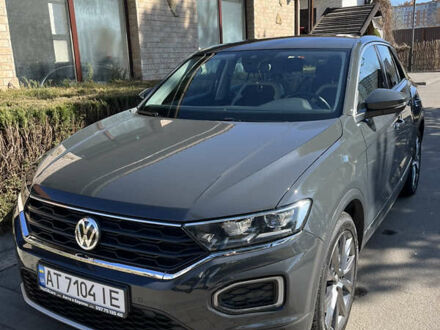 Фольксваген Ті-Рок 2018 у Івано-Франківську на Automoto.ua Сірий Фольксваген Ті-Рок, об'ємом двигуна 1.97 л та пробігом 240 тис. км за 20500 $, фото 1 на Automoto.ua