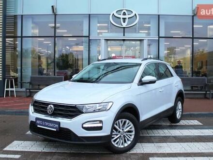 Фольксваген Ті-Рок 2019 у Києві на Automoto.ua Сірий Фольксваген Ті-Рок, об'ємом двигуна 1.5 л та пробігом 40 тис. км за 20389 $, фото 1 на Automoto.ua