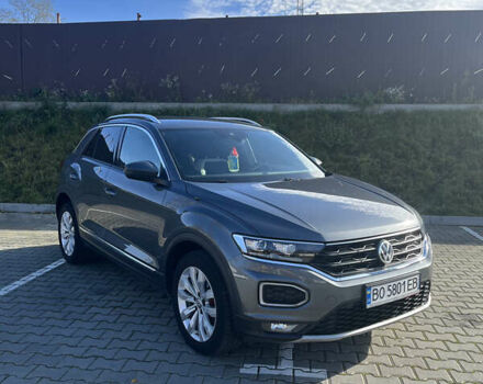 Серый Фольксваген Ти-Рок, объемом двигателя 1.5 л и пробегом 86 тыс. км за 21500 $, фото 1 на Automoto.ua