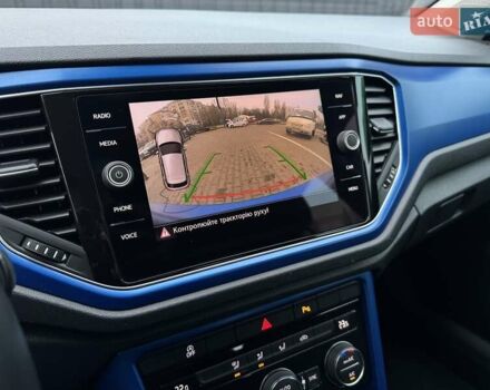 Синий Фольксваген Ти-Рок, объемом двигателя 1.5 л и пробегом 96 тыс. км за 18400 $, фото 25 на Automoto.ua