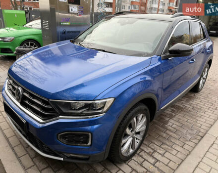 Синий Фольксваген Ти-Рок, объемом двигателя 1.5 л и пробегом 58 тыс. км за 19999 $, фото 4 на Automoto.ua